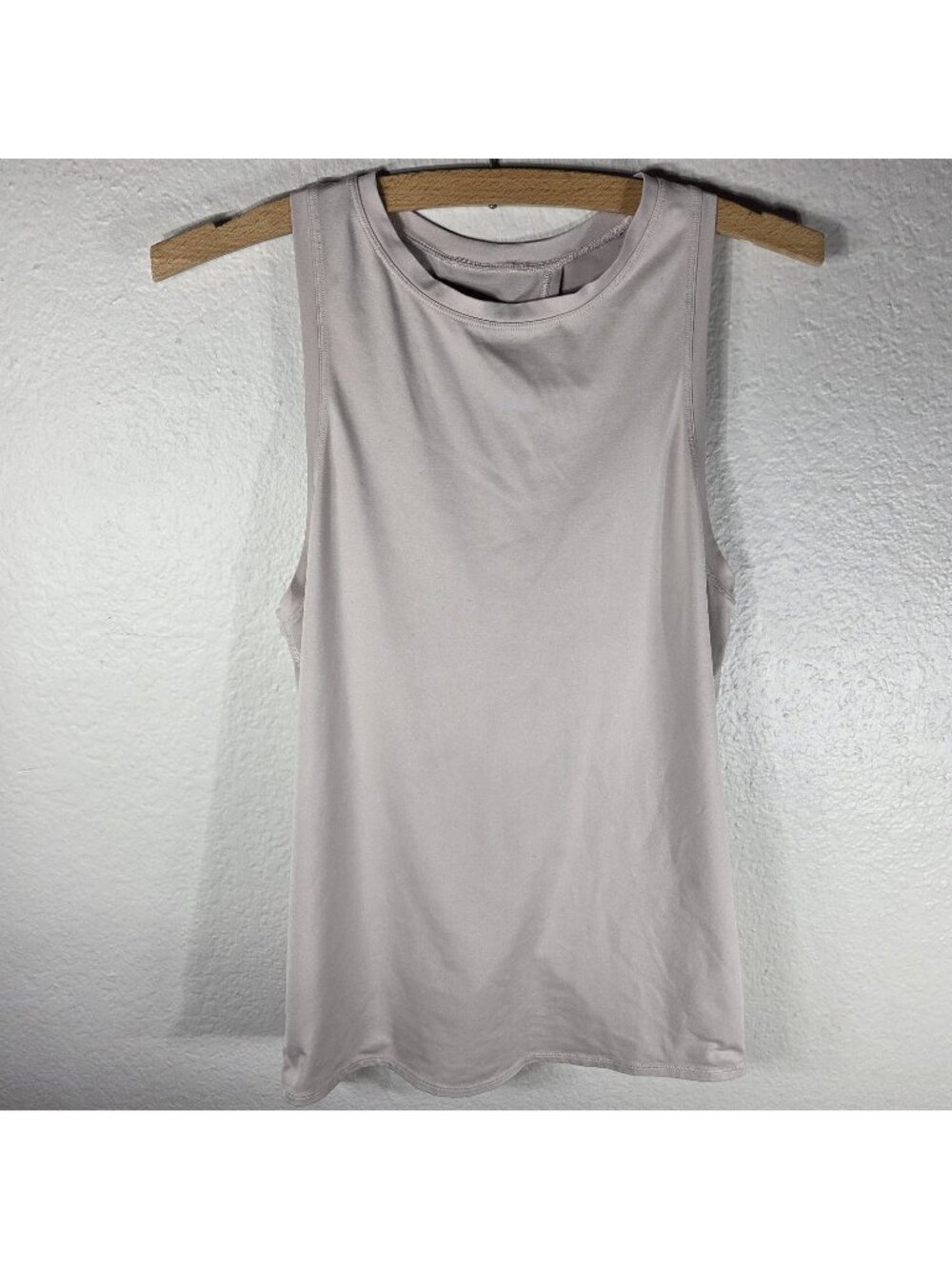 Lululemon All Tied Up Tank Top Pink Bliss Size 6 Sleeveless Athleisure Workout
